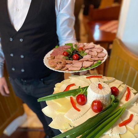 Pensiunea Luka Slănic-Moldova Dış mekan fotoğraf
